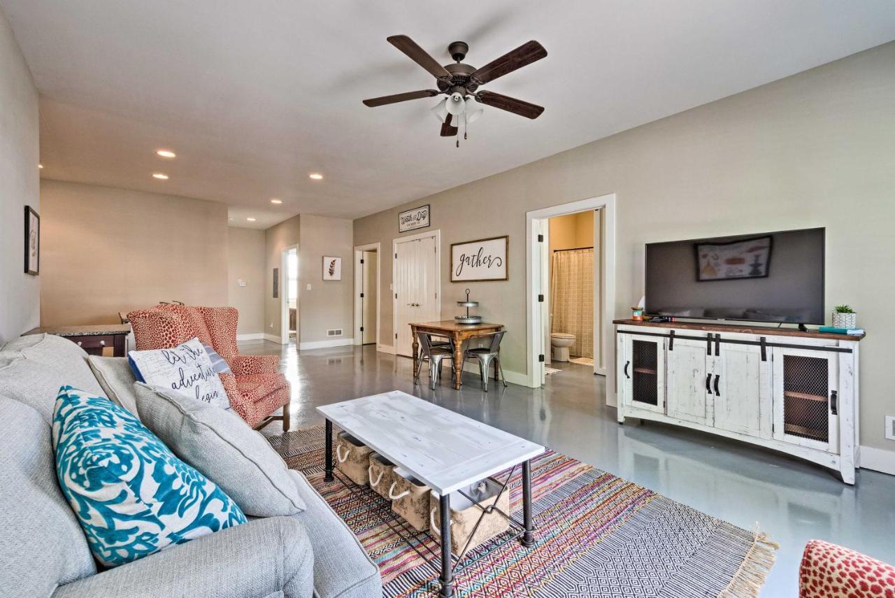 Apartment Updated 1 Mi To Western Kentucky University! Bowling Green